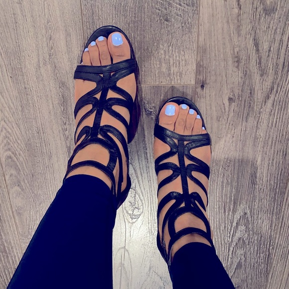 ‼️SOLD‼️ - Picture 2 of 3